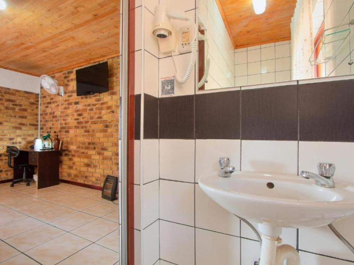 Airport Bird & Game Lodge Kempton Park Camera foto